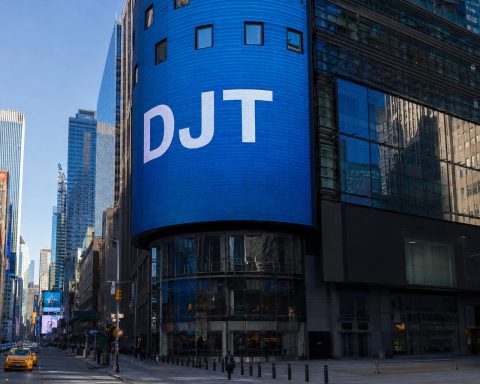 Trump Media posts $238 million Q2 loss, highlights focus on Truth API