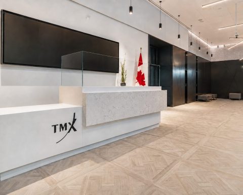 TSX up 0.9% on Mining Gains; Index 0.3% Off Record Following Tariff Suspension