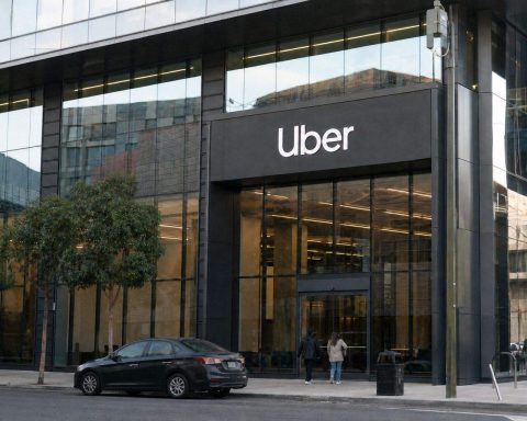 Uber Shares Drop 4% After Delivery Hero’s 13% Deal Premium Highlights Uncertainty Over Completion