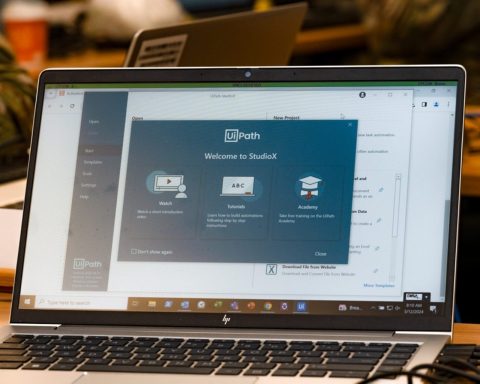 UiPath Shares Dip 1% Following 9% Surge as Earnings Challenge 5x ARR Value