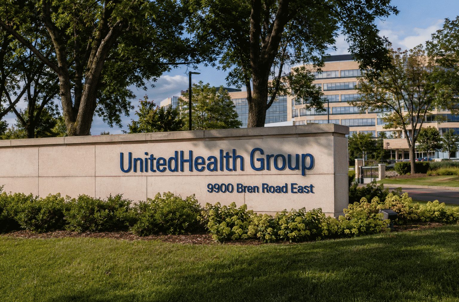 UnitedHealth Shares Fall 4.1% Since Lawsuit Filed, Median Price Target Suggests 25.5% Gain UnitedHealth Shares Fall 4.1% Since Lawsuit Filed, Median Price Target Suggests 25.5% Gain