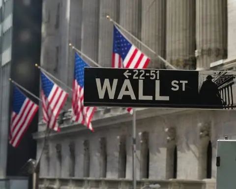 Caterpillar (NYSE:CAT) Leads Dow Gains as US Stock Futures Climb Premarket