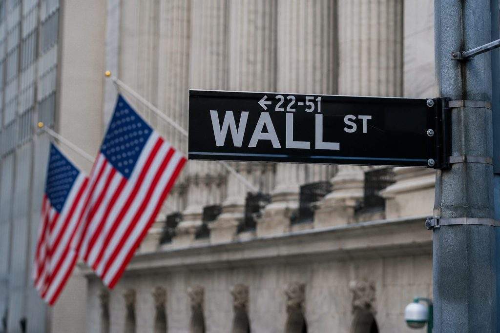 US Markets Update: Dow Hits 54,000 as AI Investment Drives Gains in Industrials