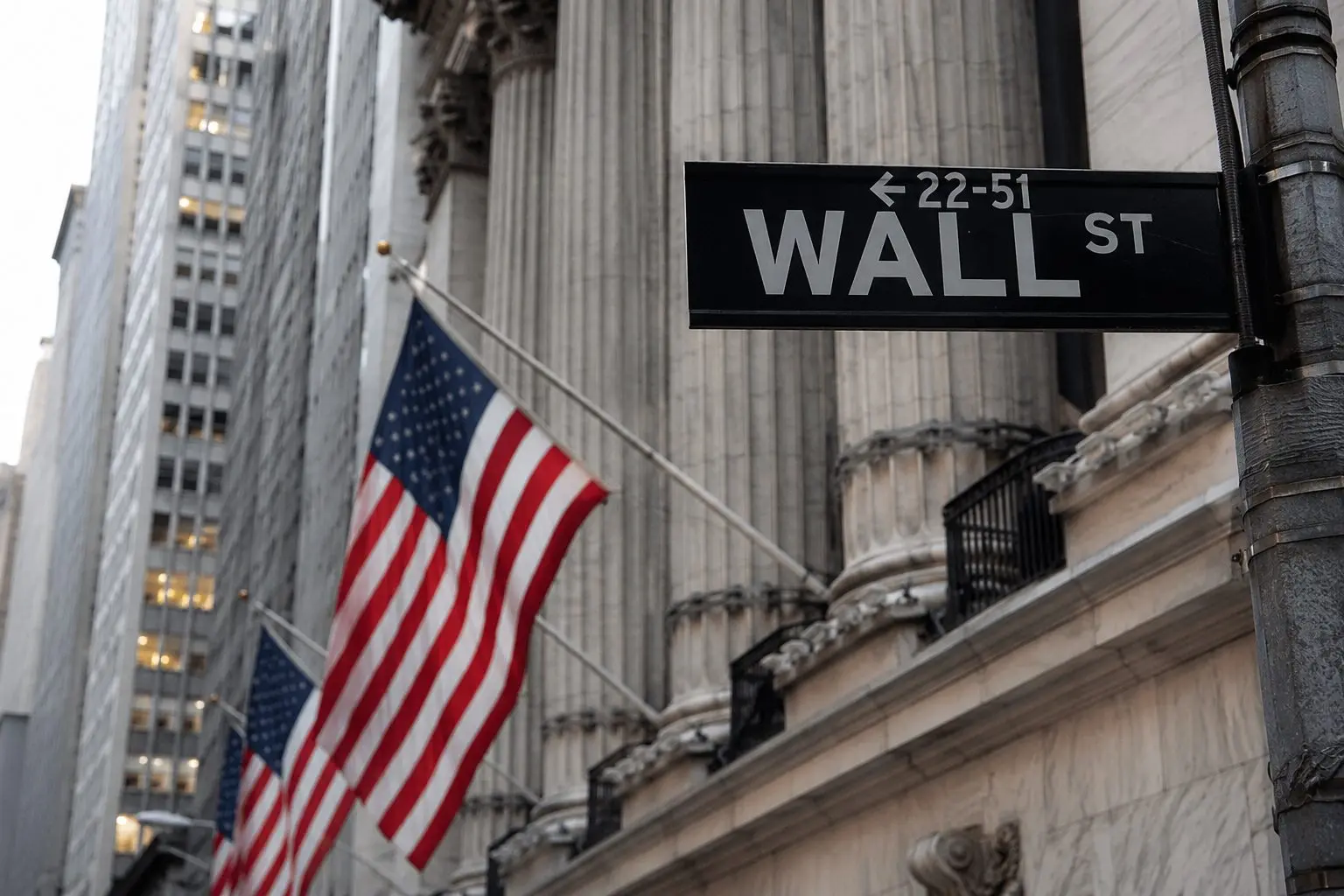 Wall Street Pushes Higher; Dow Climbs as Investors Anticipate Increased AI Expenditure