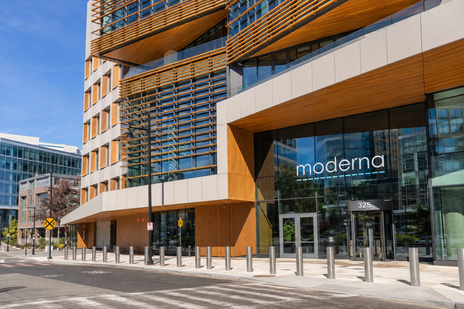 Wall Street Targets Trail Moderna as Cancer-Vaccine Surge Continues Wall Street Targets Trail Moderna as Cancer-Vaccine Surge Continues