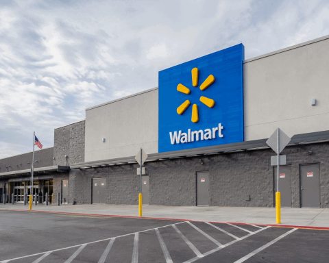 Walmart Launches Tap-to-Pay Following $90 Billion Market Value Drop During Earnings Week