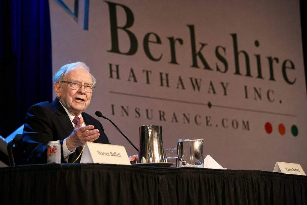 Buffett Flags Market Concerns, Highlights Buyback Importance as U.S. Cash Markets Shut
