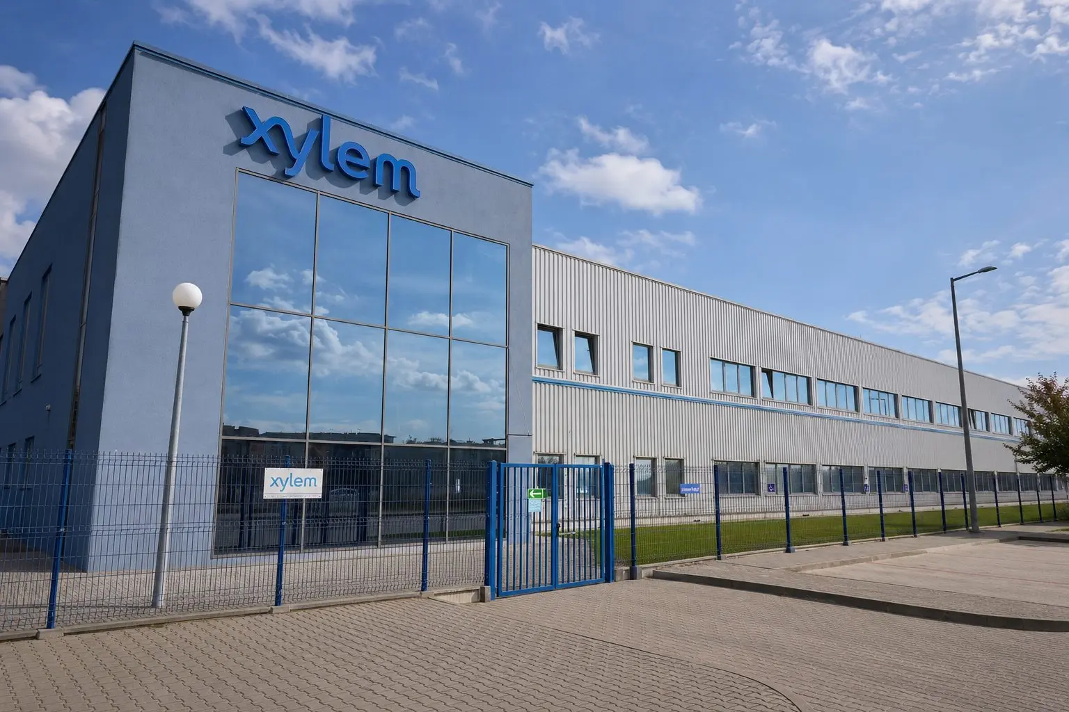 Xylem (NYSE:XYL) Shares Recover Amid $850 Million Deal Boosting Orders