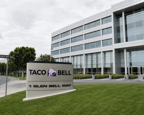 Yum Brands Shares Trade Around 15% Below Peak Following Taco Bell Lettuce Incident