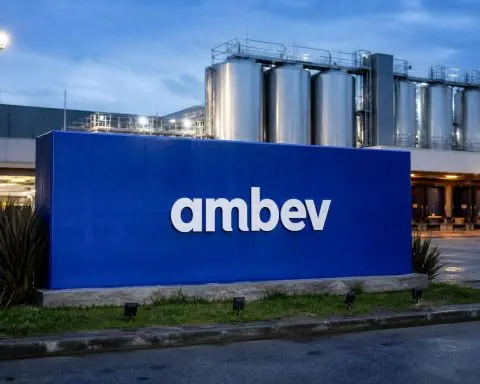 Ambev Stock Edges Up 0.3% as Volume Runs 72% Above Average