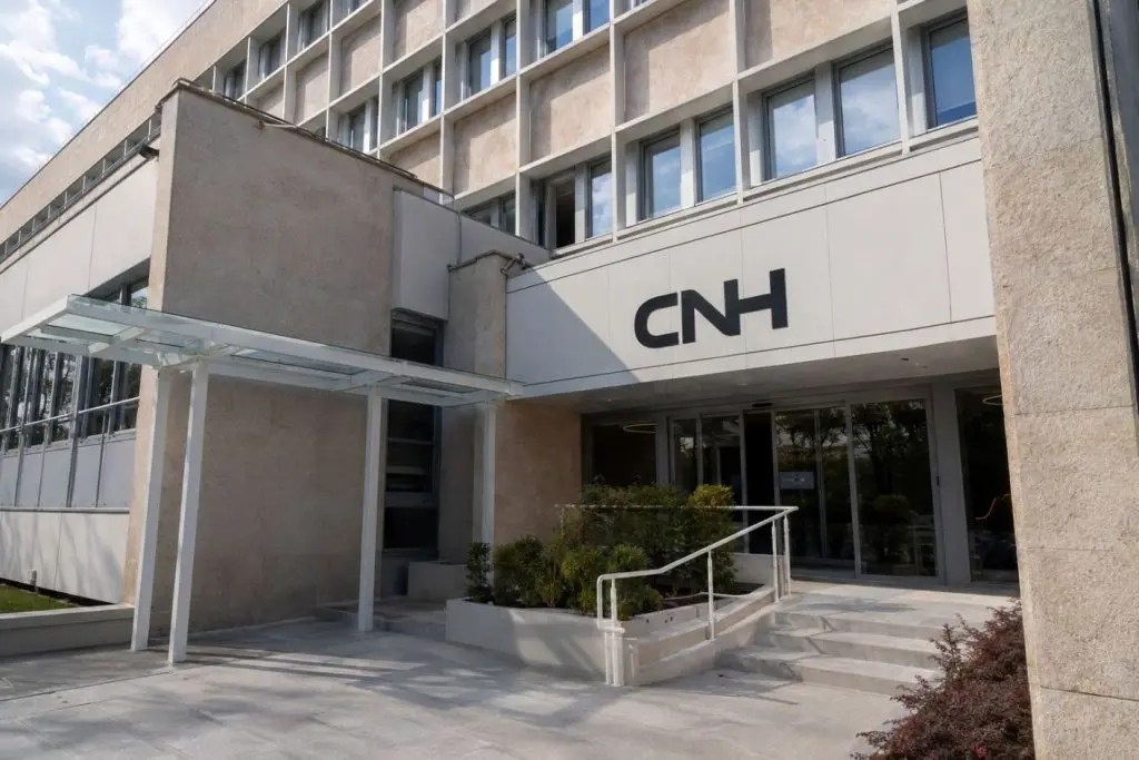 CNH Industrial Shares Climb 9.2% as $18 Price Target Signals Farm Sector Rebound by 2027 CNH Industrial Shares Climb 9.2% as $18 Price Target Signals Farm Sector Rebound by 2027