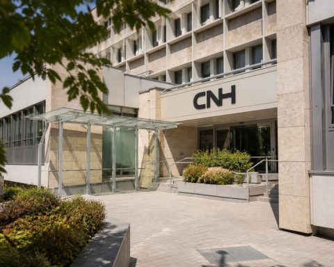 CNH Stock Slips 0.5% Premarket as 7.2x Volume Tests Baird’s $15 Recovery Bet