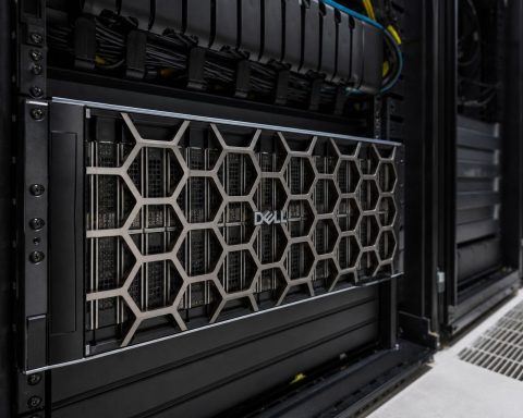 Dell Shares Drop 3.5% as $60 Billion AI Server Ambition Puts Margins in Focus