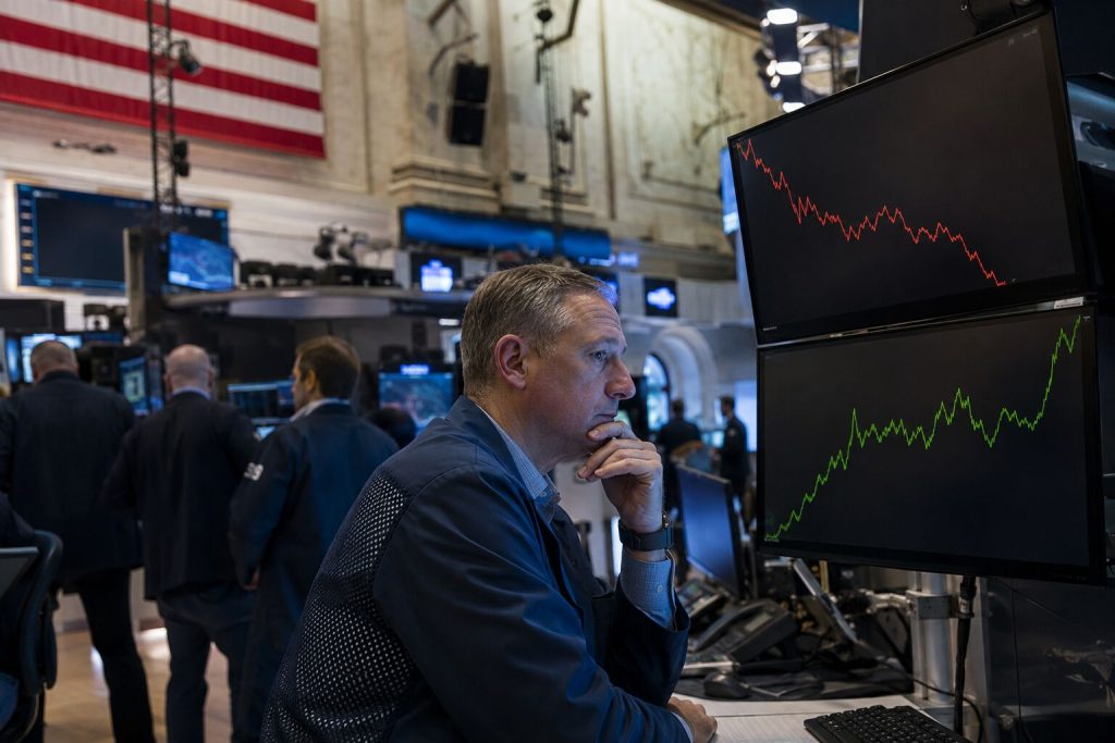 Dow Falls 272 Points, but Small Caps Rise. CPI Will Break the Tie Dow Falls 272 Points, but Small Caps Rise. CPI Will Break the Tie