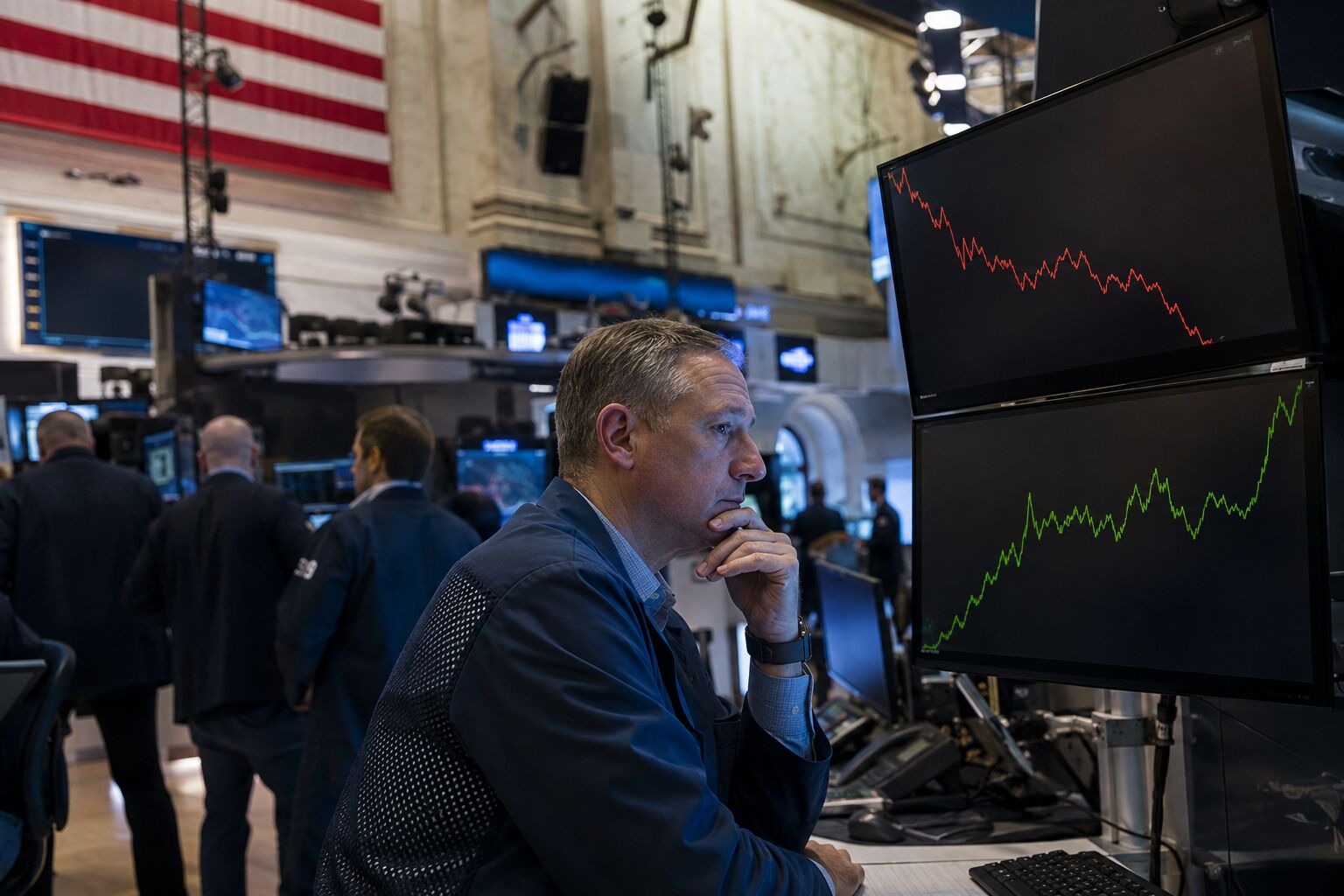 Dow Falls 272 Points, but Small Caps Rise. CPI Will Break the Tie Dow Falls 272 Points, but Small Caps Rise. CPI Will Break the Tie