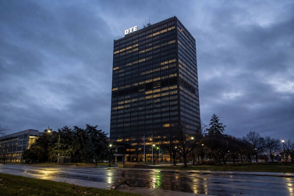 DTE Confronts 80,388 Storm Outages Amid $900 Million Grid-Reliability Investment