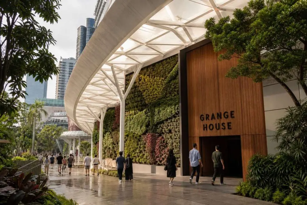 Live Nation Stock Drops 1.5% After Grange House Focuses on Higher-Margin Venues Live Nation Stock Drops 1.5% After Grange House Focuses on Higher-Margin Venues