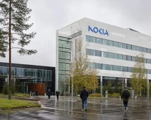 Nokia Stock Falls 2.9% as €2.8 Billion AI Orders Face Conversion Test