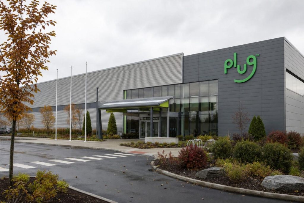 Plug Power Shares Fall With Cash Sufficient for 2.7 Quarters at Q2 Rate
