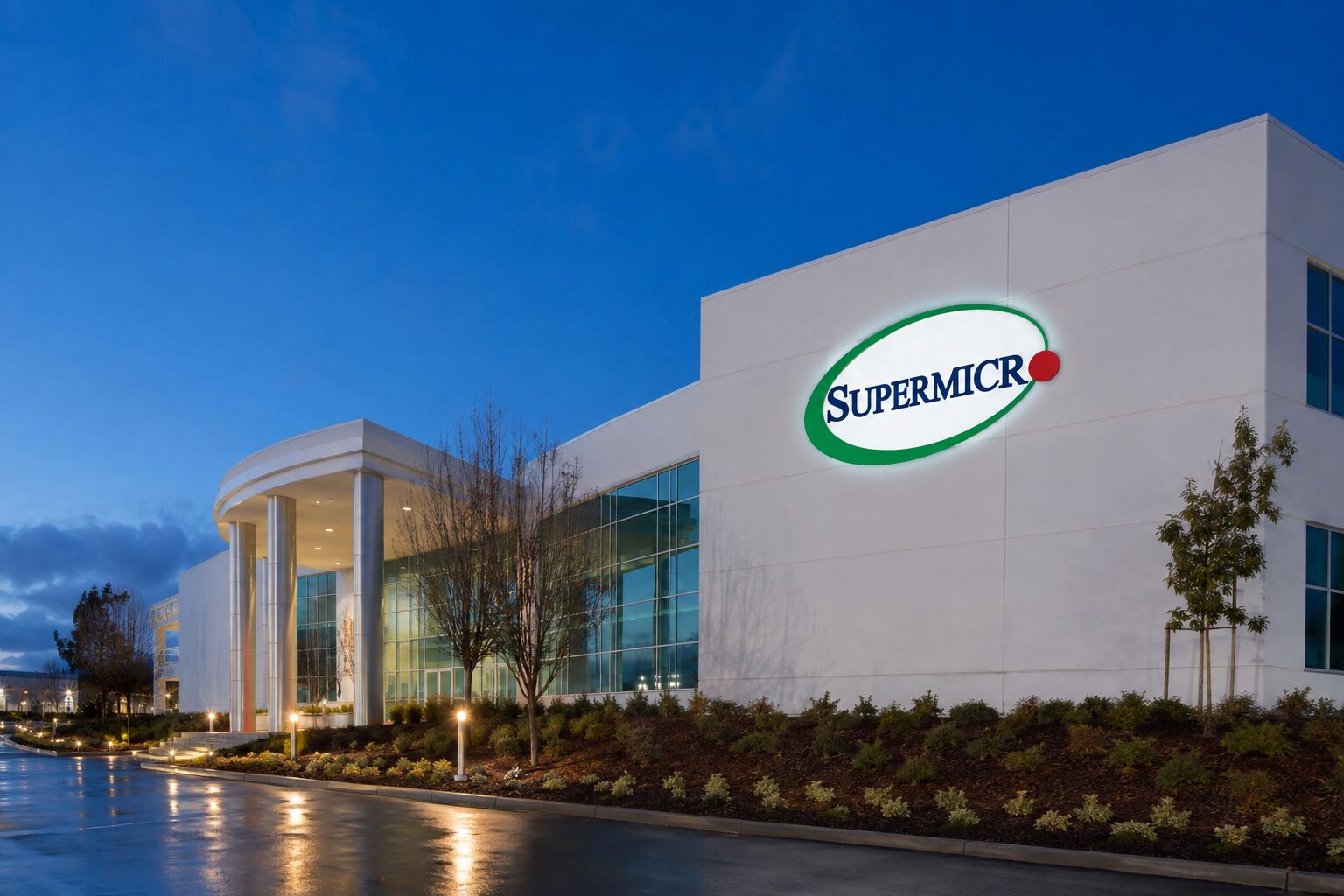 Super Micro Stock Climbs 4.5%; Founder Notices Equal 0.03% as Operating Cash Use Hits $6.8 Billion Super Micro Stock Climbs 4.5%; Founder Notices Equal 0.03% as Operating Cash Use Hits $6.8 Billion