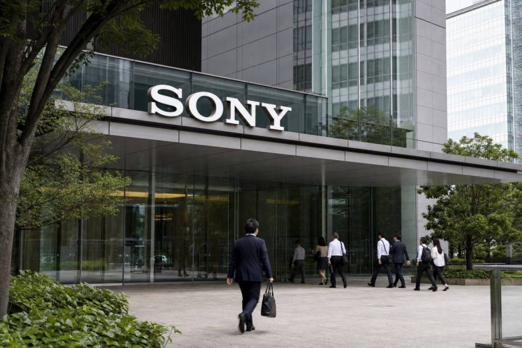 Sony Shares Gain 1.3% While Digital Game Case Tests ¥485 Billion Sales Pool