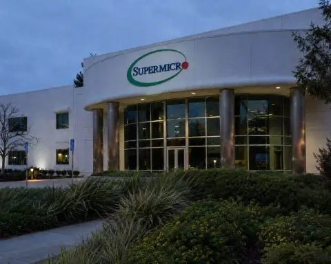 Super Micro Shares Dip 1.8% Amid $6.8 Billion Cash Outflow, Raising Questions on Growth Sustainability
