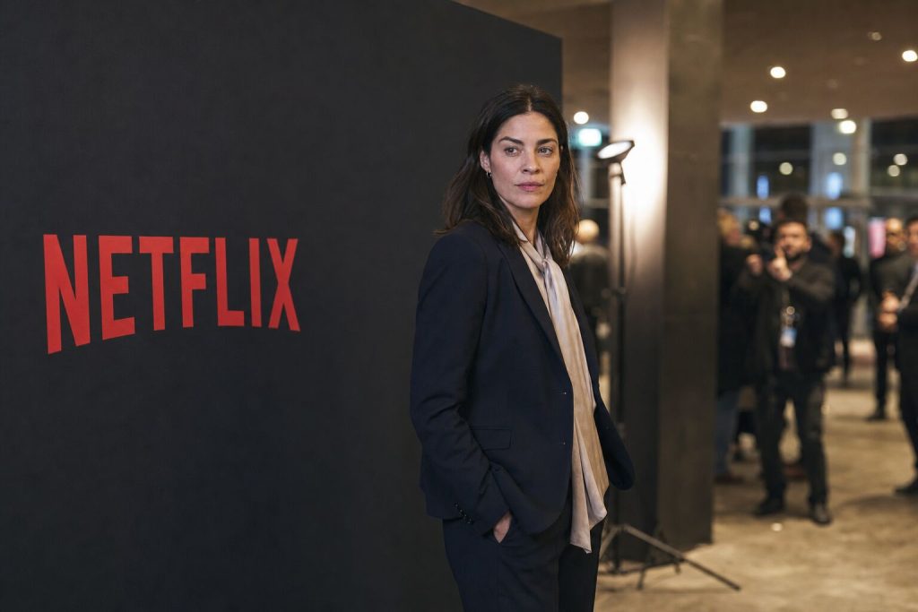 The Secret Woman on Netflix Hits 11.4 Million Views; Shares Fall 1.7%