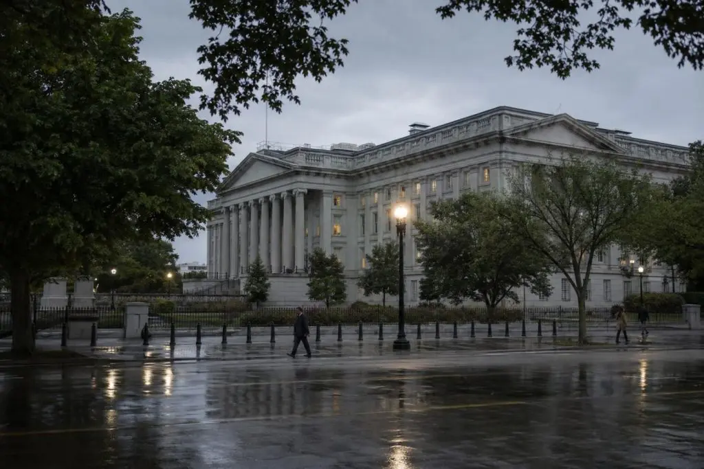 Treasury 10-Year Yield Approaches 4.8%, Intensifying Equity Valuation Strain