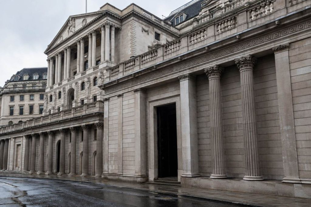 UK 30-Year Gilt Yield Holds Close to 5.84% Amid Warnings of Fiscal Pressure
