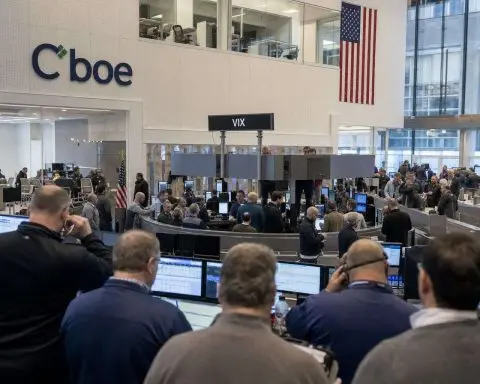 VIX Rises 9.5% but Remains Close to 52-Week Low; Oil Risk Mounts