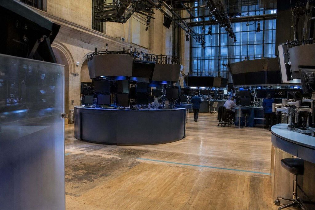 Wall Street Bounces Back 1.1% Led by Small Caps; New Lows Exceed Highs